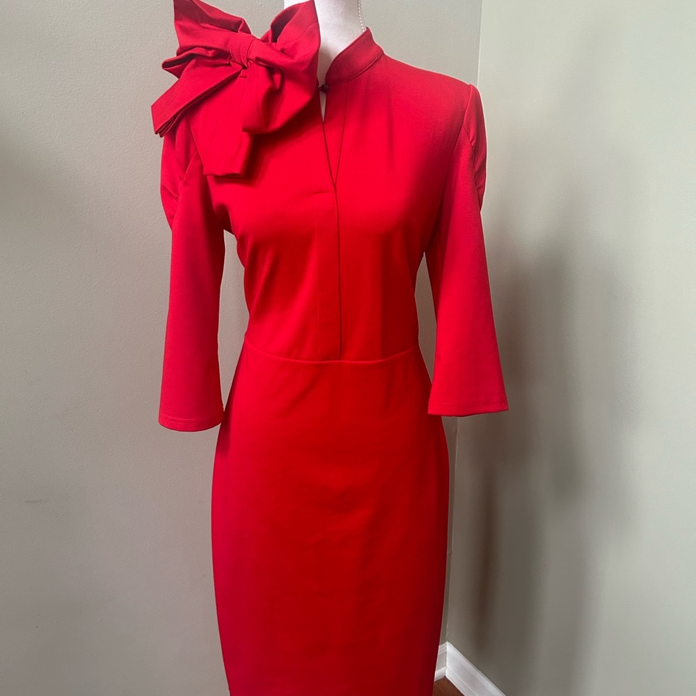 Elegant Red Dress with Bow Detail